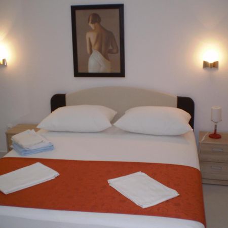 Apartments Tare, Free Parking Vodice Exteriör bild