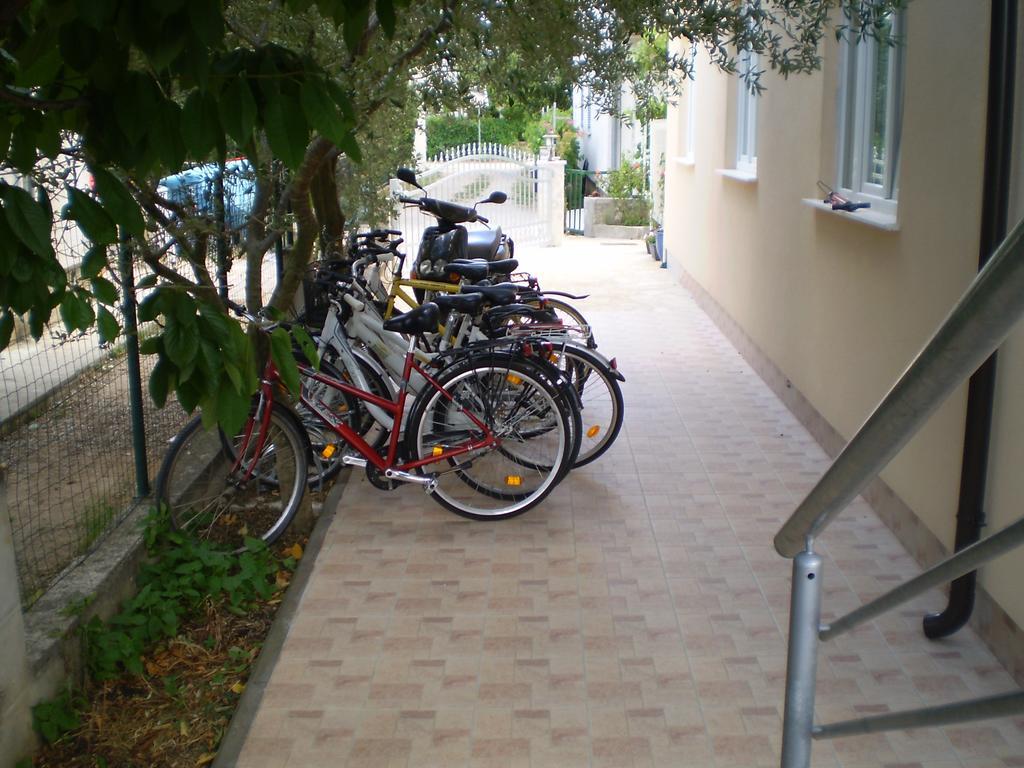 Apartments Tare, Free Parking Vodice Rum bild