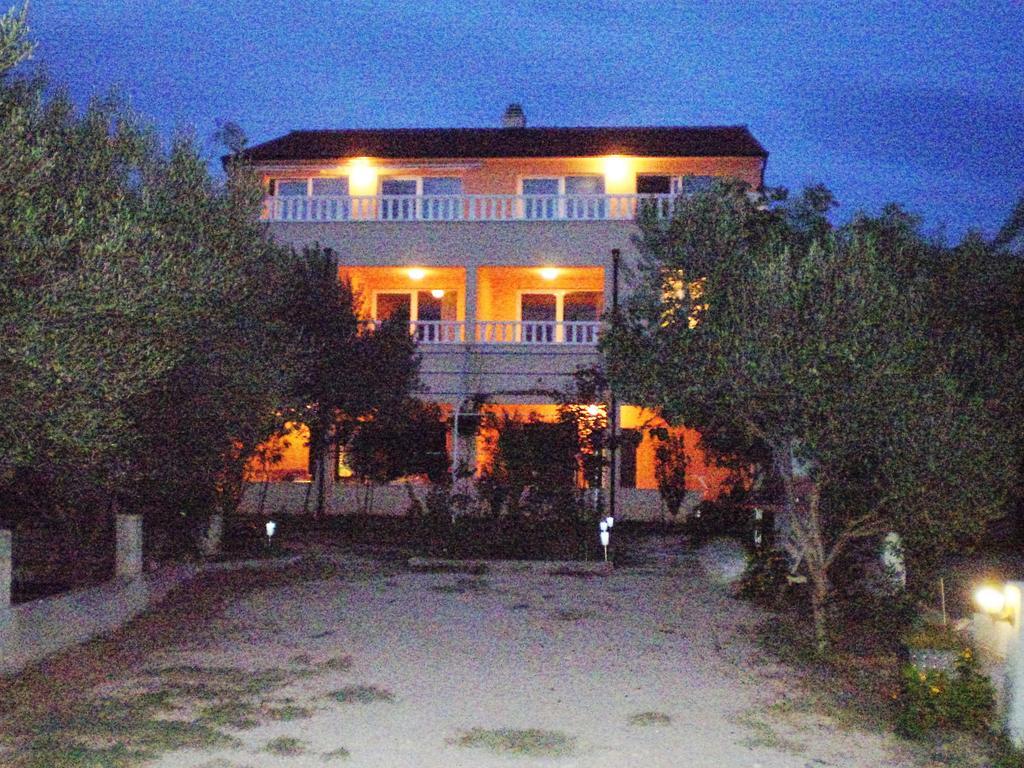 Apartments Tare, Free Parking Vodice Rum bild