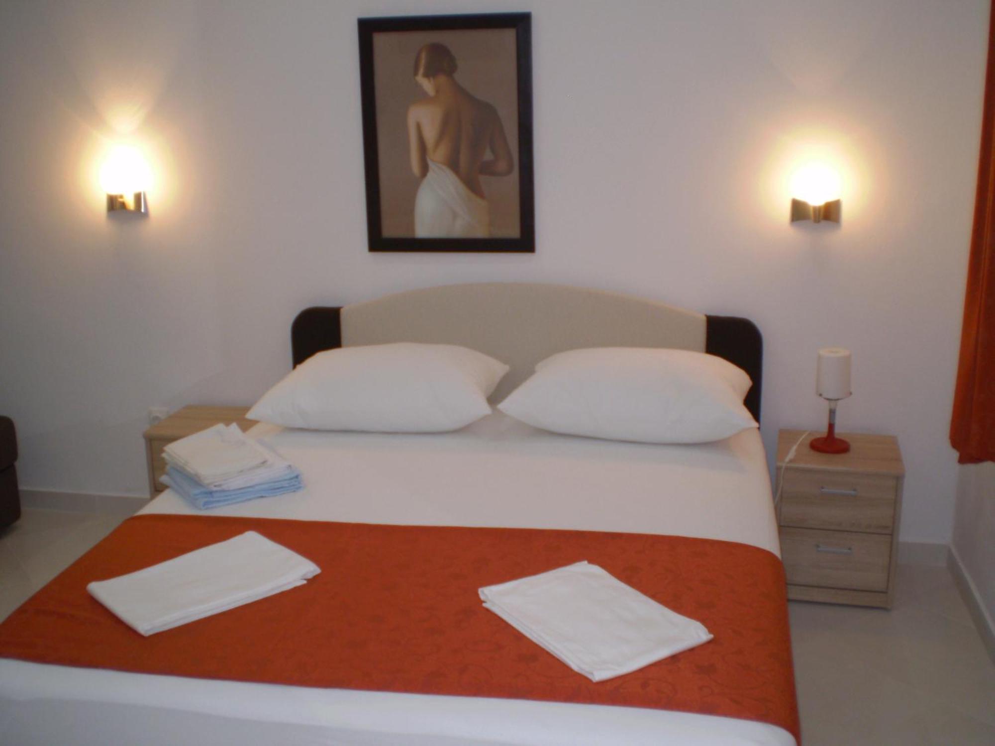 Apartments Tare, Free Parking Vodice Exteriör bild