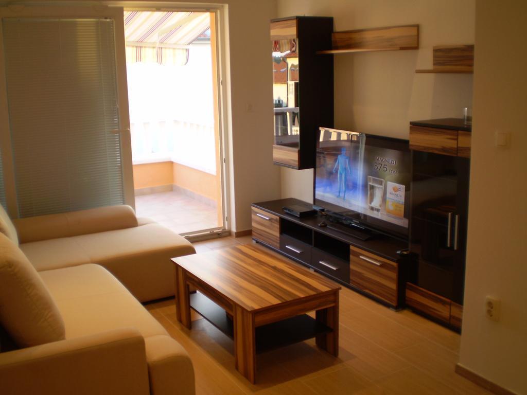 Apartments Tare, Free Parking Vodice Rum bild